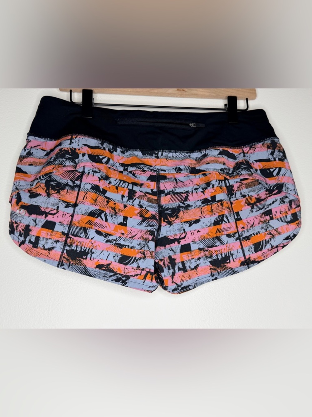 Lululemon Speed Up Short 2.5" Inversion Multi/Black Panty Lined women’s size 8